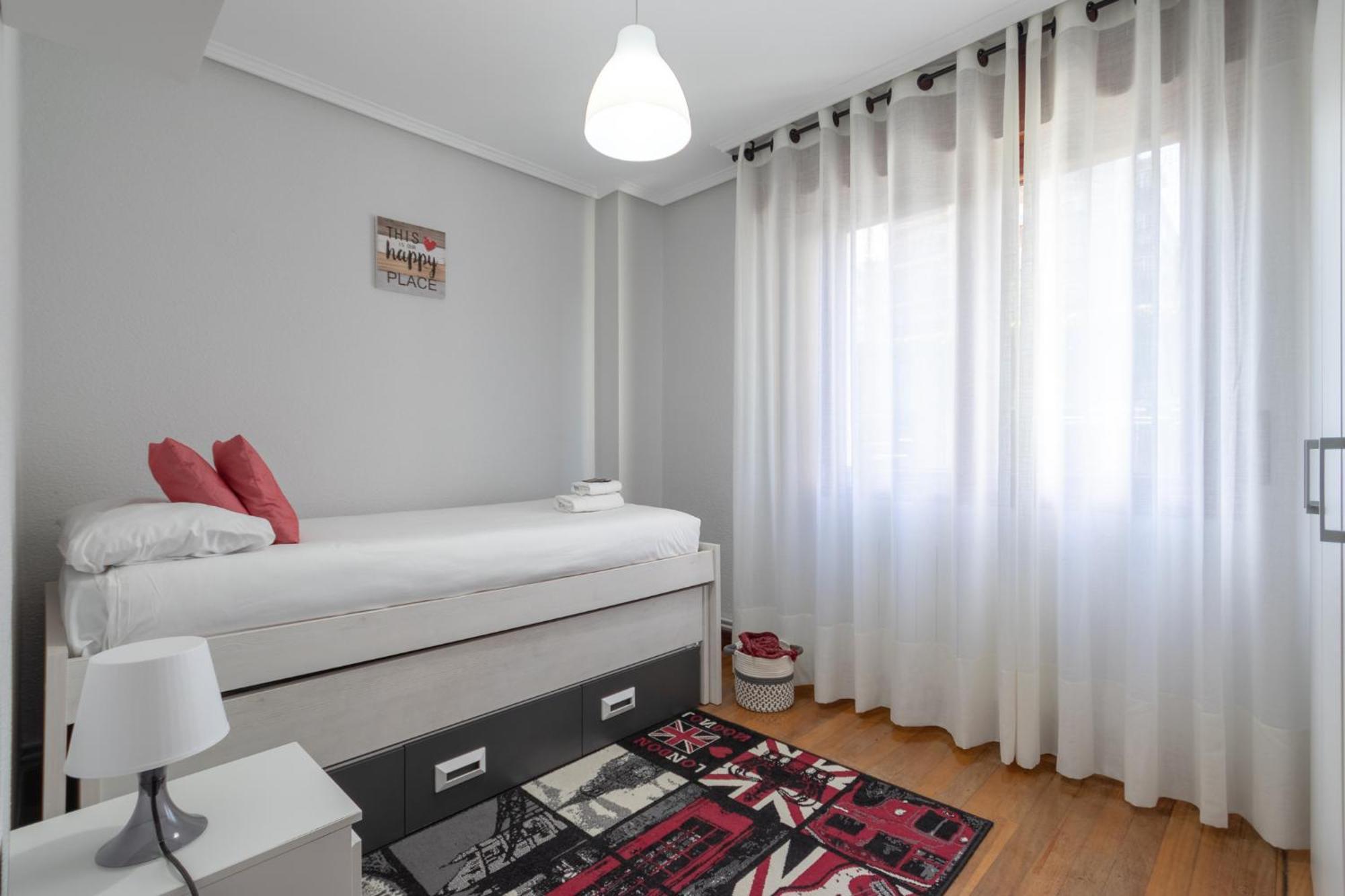 Etxebarria By People * Bilbau